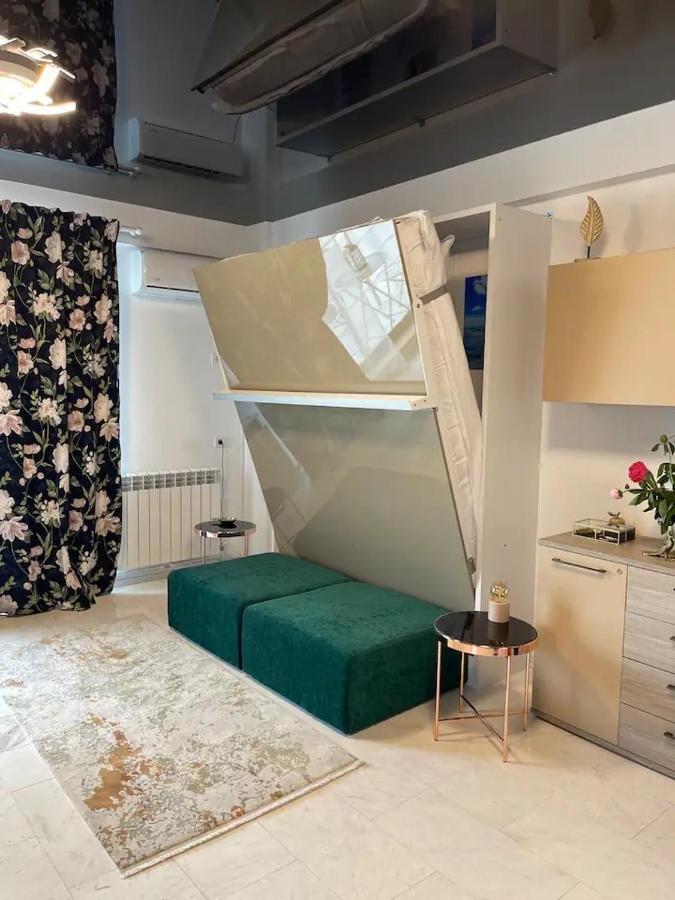 Peacock Studio Năvodari Екстериор снимка